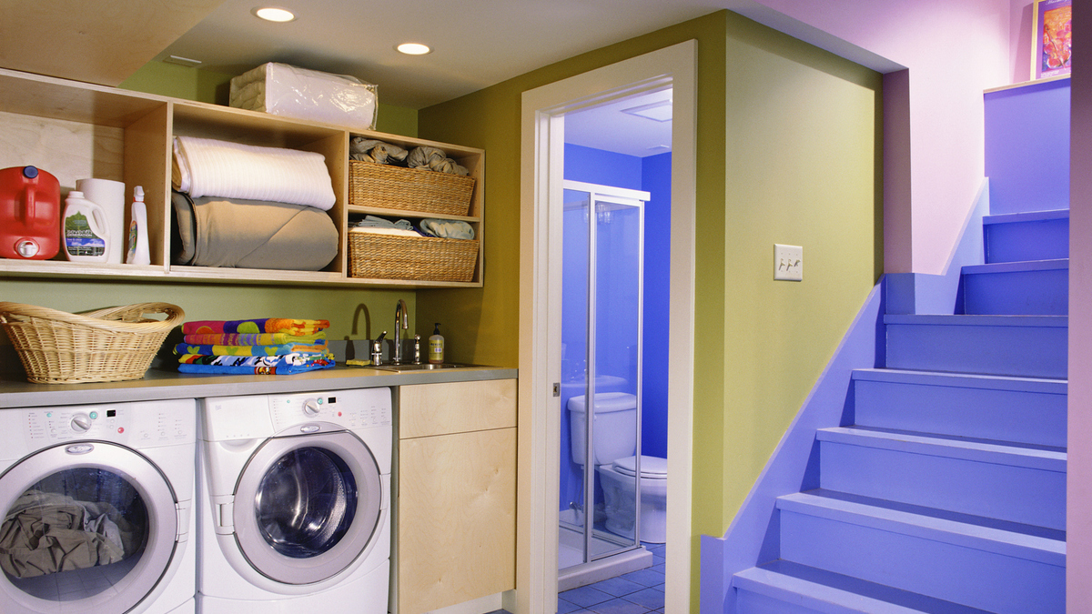 Les pièces annexes offrent souvent une surface généreuse permettant d'accueillir aussi bien l'électro-ménager comme le lave-linge que les équipements techniques.
