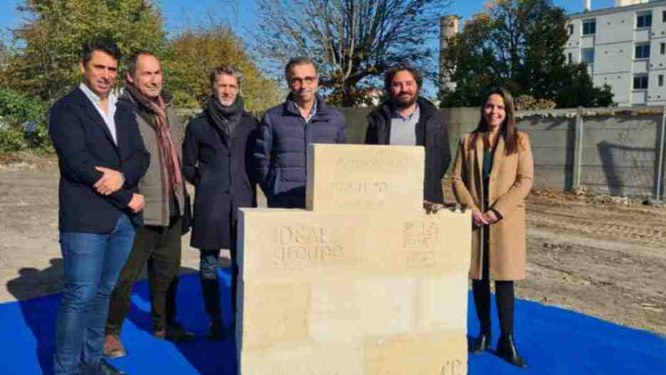 De gauche à droite : P. Vital, B. Blanc, P. Bonal, P. Hurmic, M. Pétuaud Létang, C. Ferte