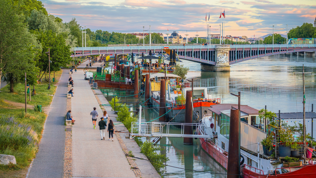 Le foncier autour d'Annecy peut atteindre les 600 €/m² !