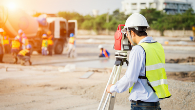 Géomètre-expert : l'arbitre de vos limites © Aunging/Shutterstock