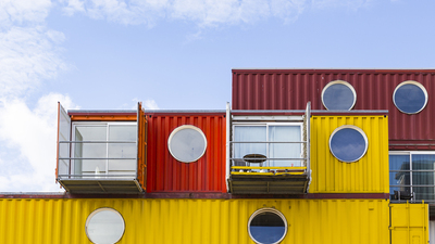 Maison container : une autre façon de construire © Kenneth Taylor/iStock/Getty Images