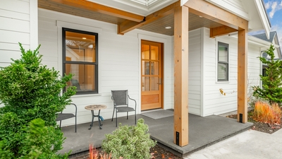 Portes d'entrée : l’élément clé de la maison © SheilaSay/Shutterstock