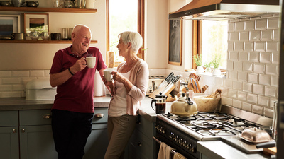 Bien vieillir chez soi : les clés pour adapter sa maison ! © DMP/GettyImages