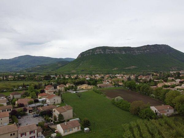 Terrain aménagé Laragne-Montéglin (05300)
