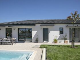 Maison à construire à Maubec (84660)