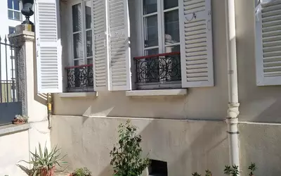 Paris 11E