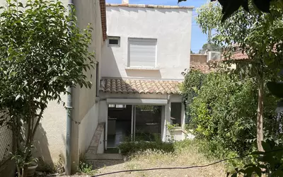 Nîmes (30000)