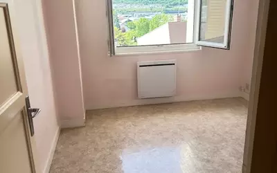 Oyonnax (01100)