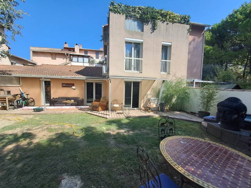 Avignon (84000)
