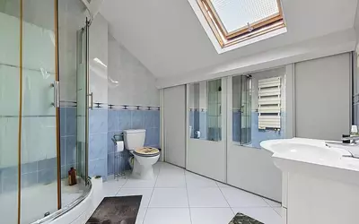 Issy-Les-Moulineaux (92130)