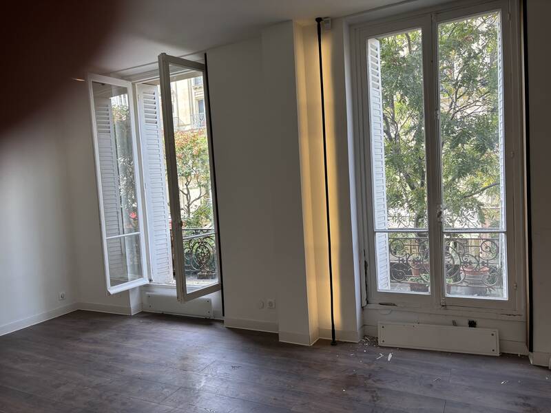 Local commercial Paris 1Er (75001) - 88&nbsp;m² - 4.600&nbsp;&euro;