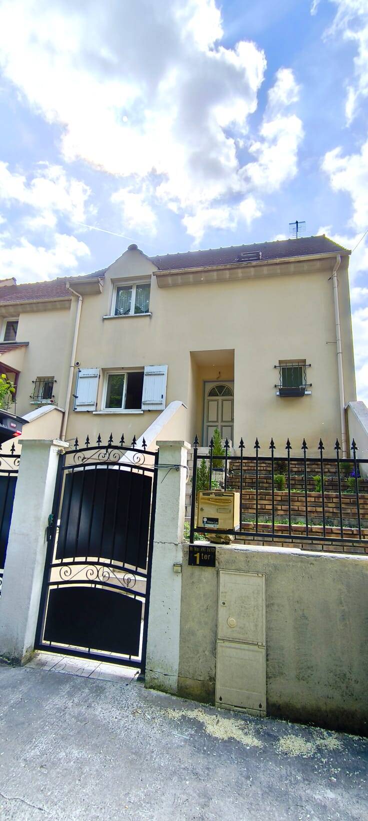 Champs-Sur-Marne (77420)