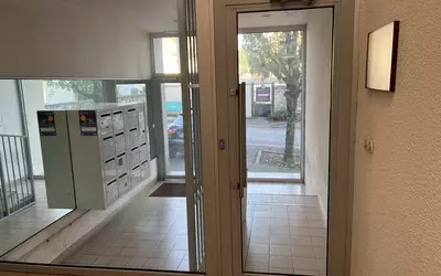 Local_commercial Dammartin-En-Goële 80m² · 80 m² · 45 000 €