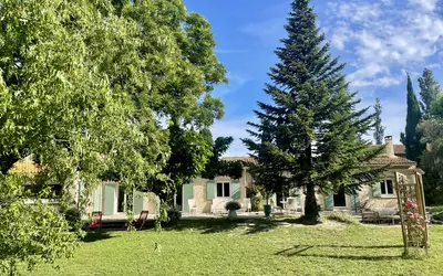Salon-De-Provence (13300)