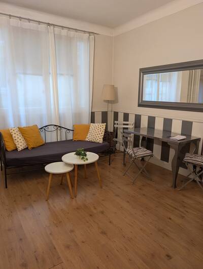 Location appartement studio Paris 16e