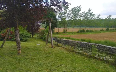 + Annexes + Écurie Spacieuse