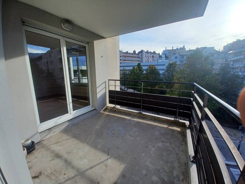 Grenoble (38000)