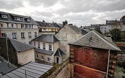 Rouen (76000)