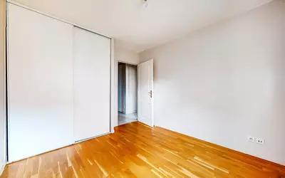 Appartement 3 pièces 69 m² · à Saint-Étienne · 69 m² · 180 000 €