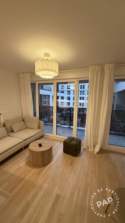 Location meublée studio 30 m² Suresnes (92150)
