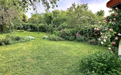 + Ses 2 Dépendances, Noisy-Le-Sec