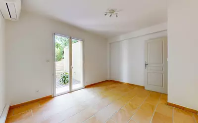 Hyères (83400)