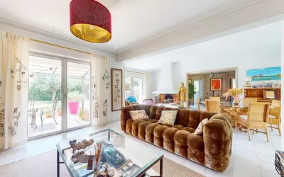 Mougins
