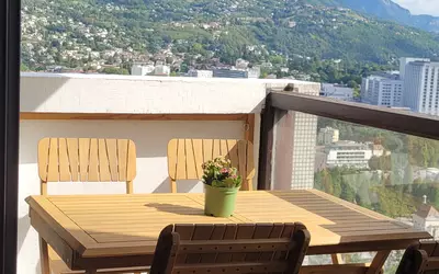Grenoble (38000)