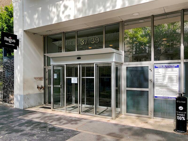 Bureaux, local professionnel Paris 12E - 8&nbsp;m² - 869&nbsp;&euro;