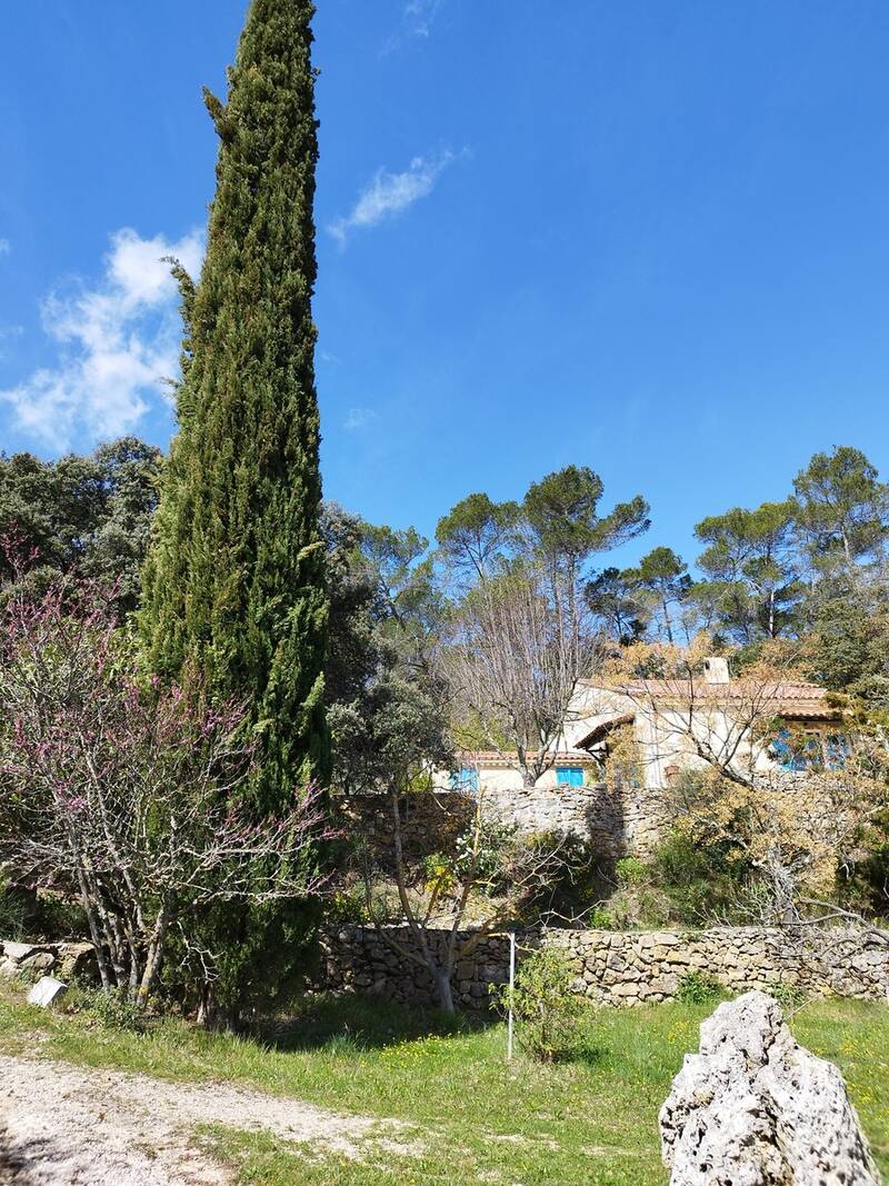 Besse-Sur-Issole (83890)