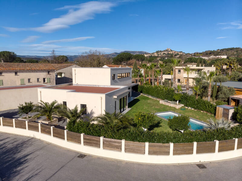 Grimaud (83310)