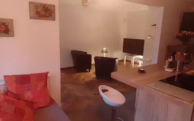 + Place De Parking + Box + Cave, Lyon 8E (69008)