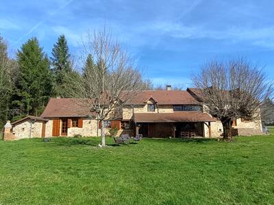 Vente maison 6 pièces Jumilhac-le-Grand (24630)