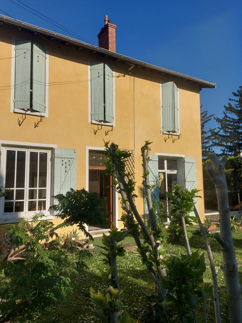 Oullins (69600)