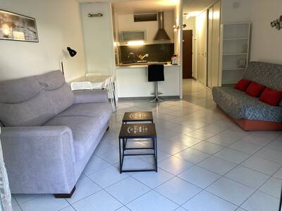 Location appartement studio Antibes (06)