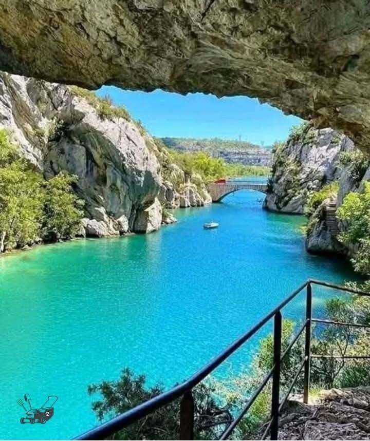 Sainte-Croix-Du-Verdon (04500)