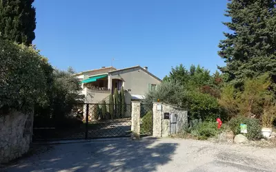 Pernes-Les-Fontaines