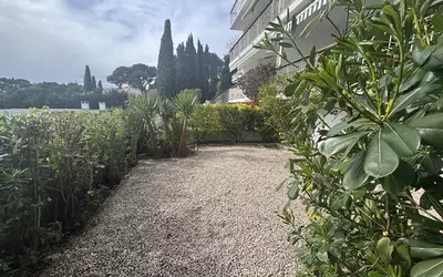 Cassis (13260)