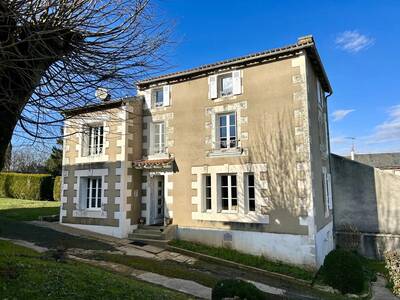 Vente maison 8 pièces Vouneuil-sous-Biard (86580)