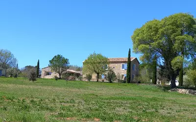 20 Min Uzès / Saint Marcel De Careiret