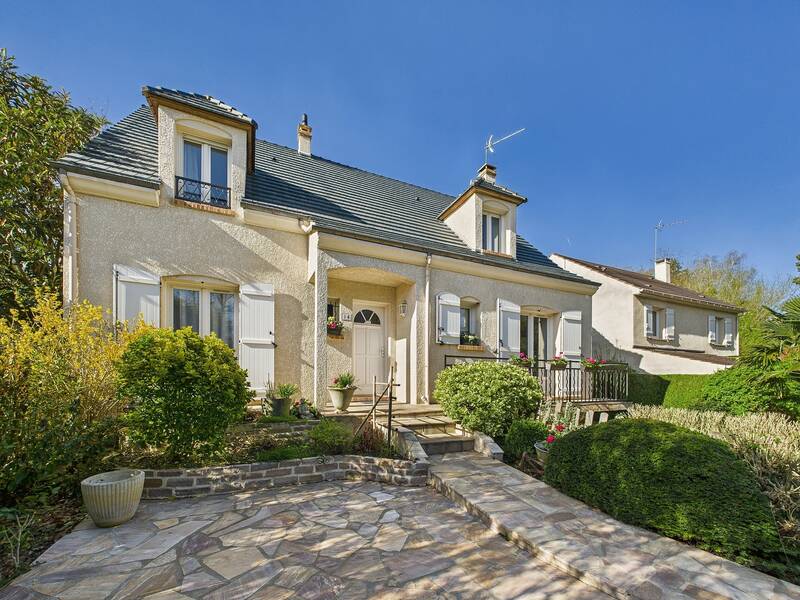 Sainte-Geneviève-Des-Bois (91700)