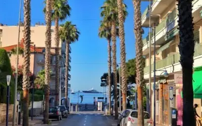 Antibes (06600)