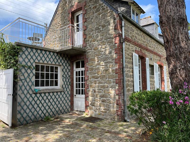 Dinard (35800)