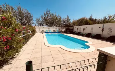 Châteauneuf-Val-Saint-Donat (04200)
