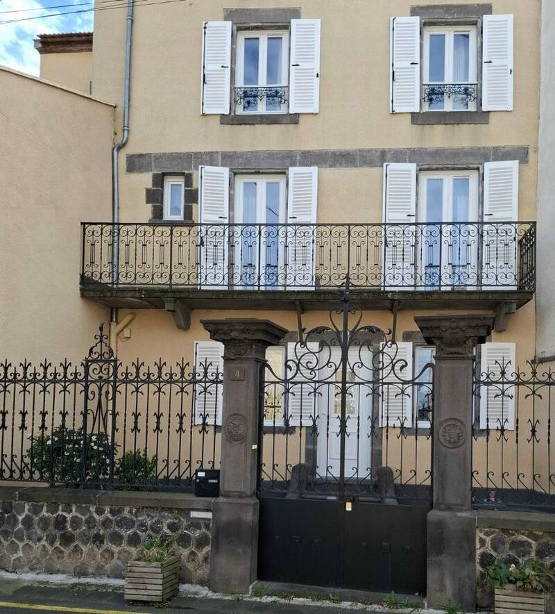 Maison De Ville