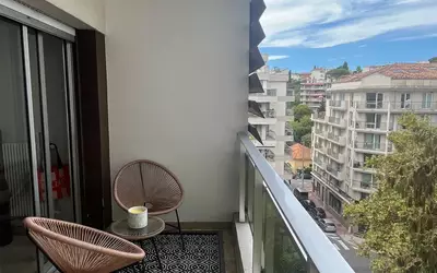 Cannes (06400)