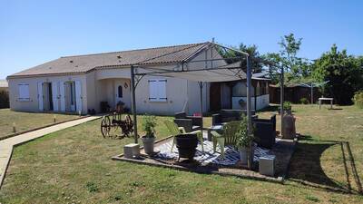 Vente maison 5 pièces Lairoux (85400)