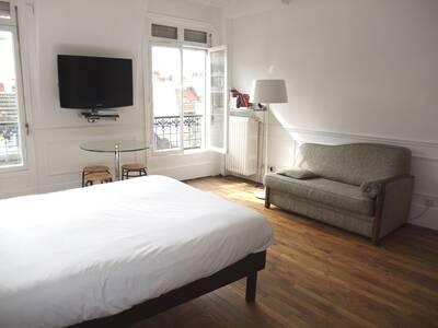 Location appartement studio Paris 2e