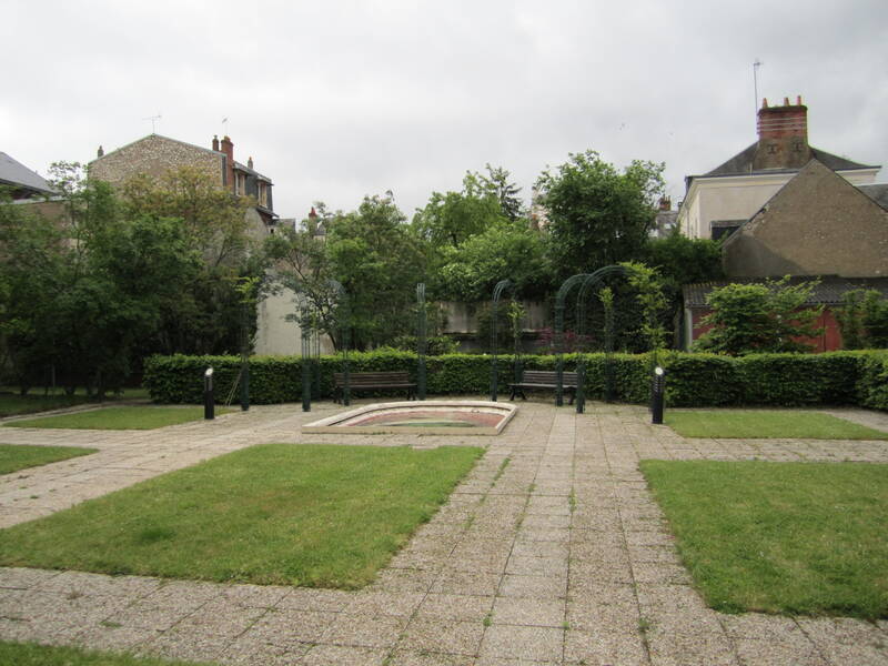 Orléans (45000)