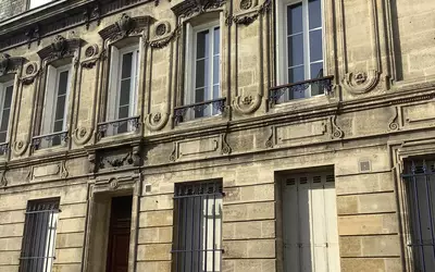 Bordeaux- Emplacement De Choix Jardin Public-